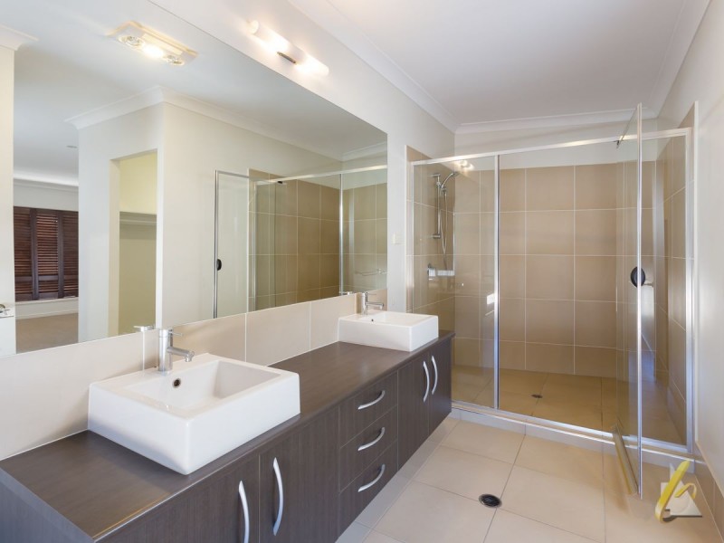 19 Athena Close, Moggill QLD 4070