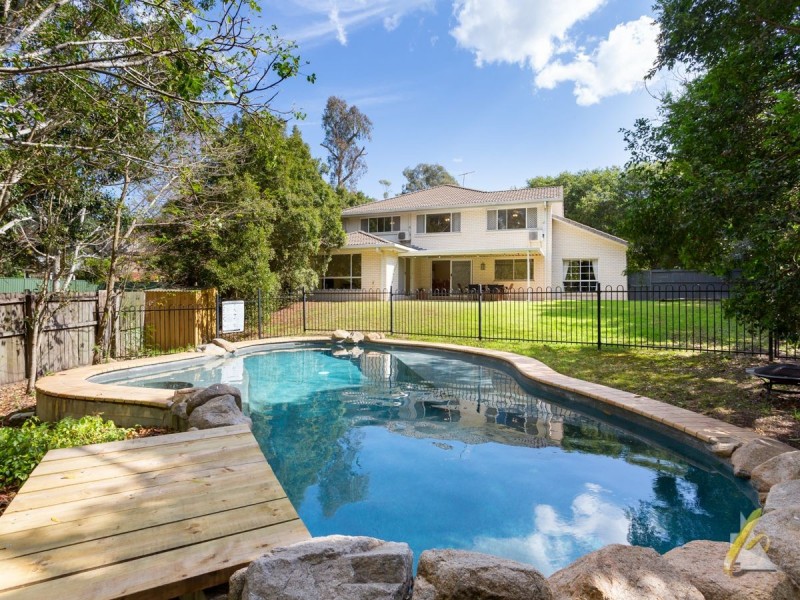 46 McConnell Crescent, Brookfield QLD 4069