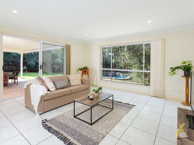 46 McConnell Crescent, Brookfield QLD 4069