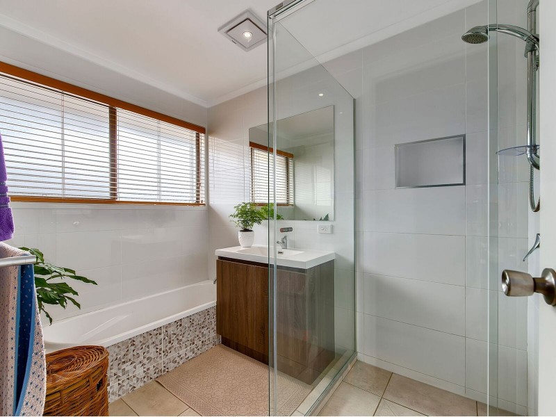 27 Minyara Street, Jindalee QLD 4074