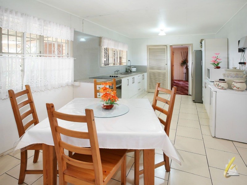 216 Old Ipswich Road, Riverview QLD 4303