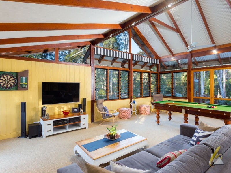 73 Airlie Road, Pullenvale QLD 4069