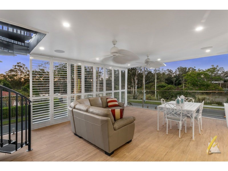 74 Mount Ommaney Drive, Jindalee QLD 4074