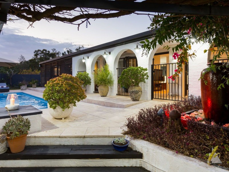 35 Samarai Street, Moggill QLD 4070