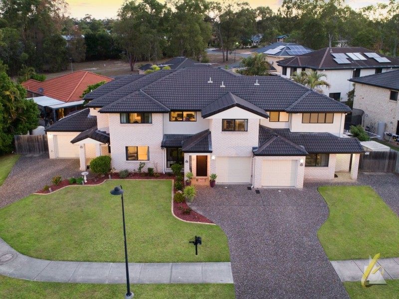 1,2 & 3/37 Carisbrook Cct, Forest Lake QLD 4078