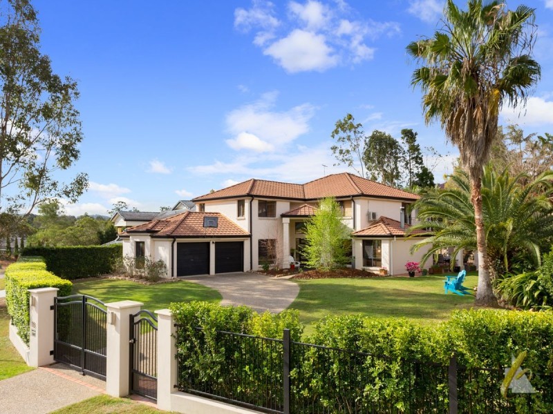 18 Drysdale Crescent, Brookfield QLD 4069