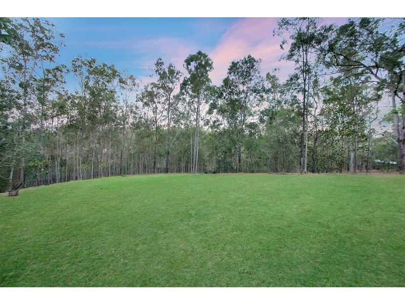 372 George Holt Drive, Mount Crosby QLD 4306