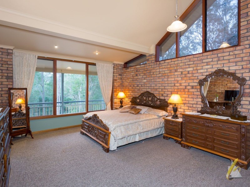 38 Eurambeen Close, Karana Downs QLD 4306
