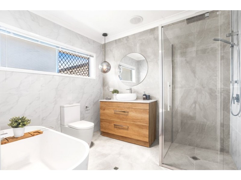 2 Gertrude Mcleod Cres, Middle Park QLD 4074