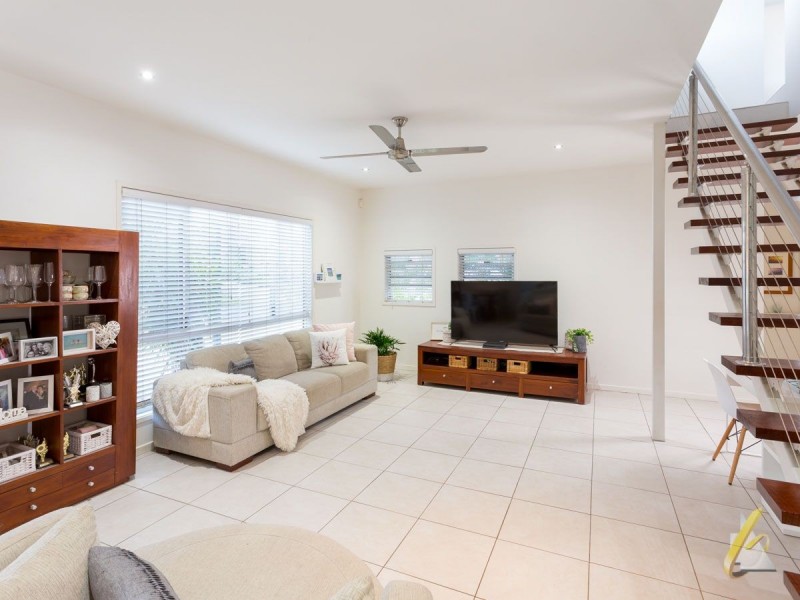 16 Uluru Pl, Forest Lake QLD 4078