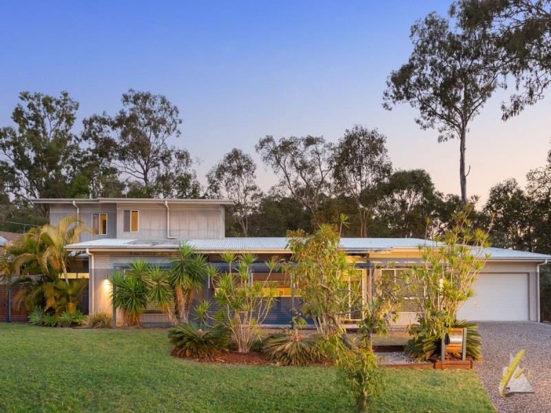 16 Uluru Pl, Forest Lake QLD 4078