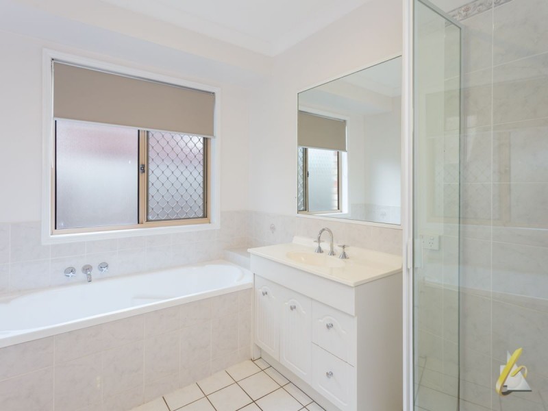 27 Cedrela Street, Moggill QLD 4070