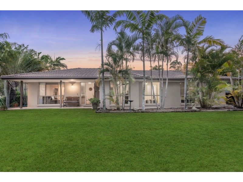 9 Rosemount Street, Sinnamon Park QLD 4073