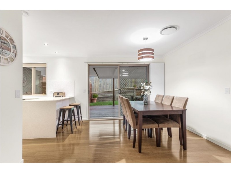 9 Rosemount Street, Sinnamon Park QLD 4073