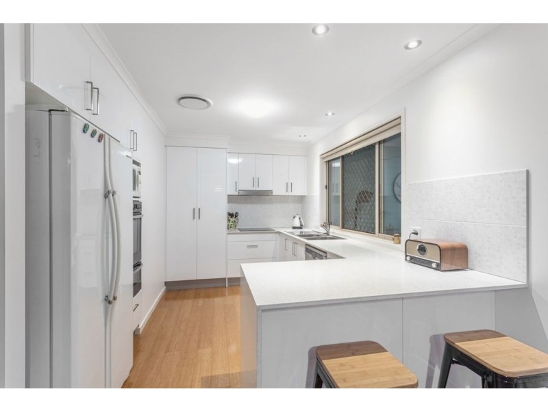 9 Rosemount Street, Sinnamon Park QLD 4073