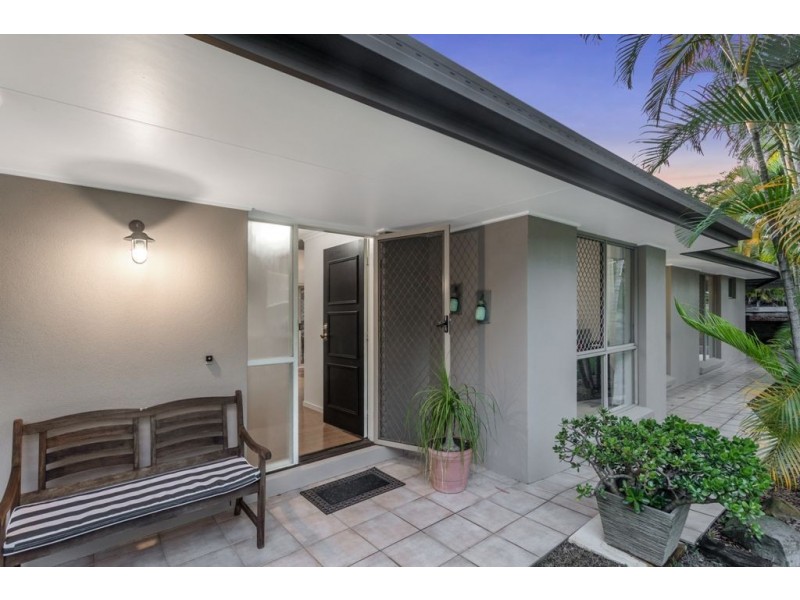 9 Rosemount Street, Sinnamon Park QLD 4073