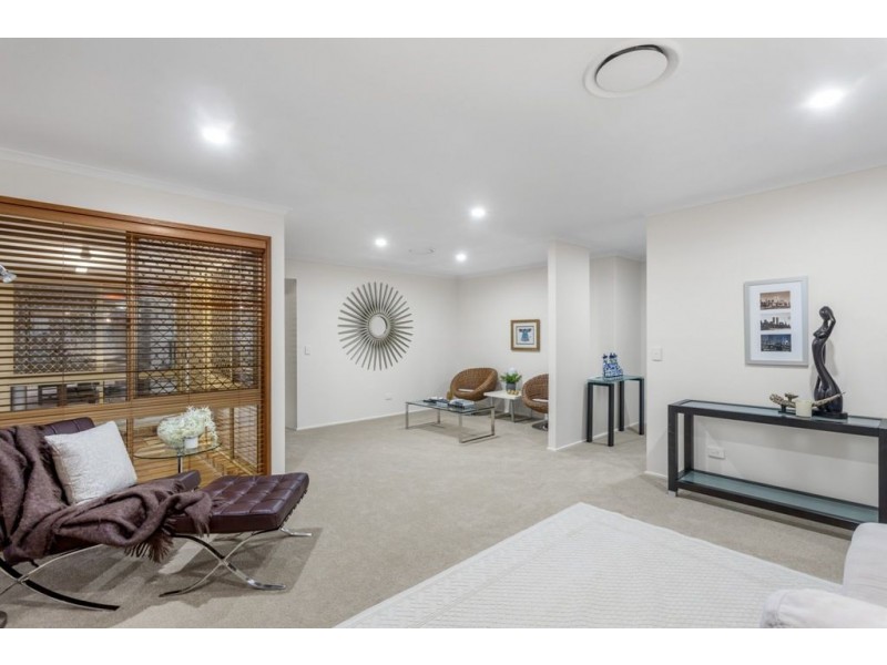 24 Baikal Place, Westlake QLD 4074