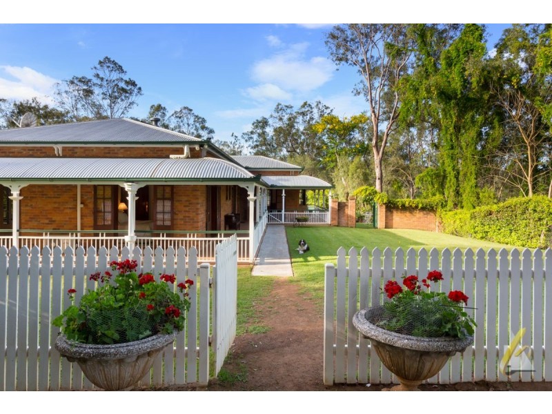 1188 Mount Crosby Rd, Mount Crosby QLD 4306