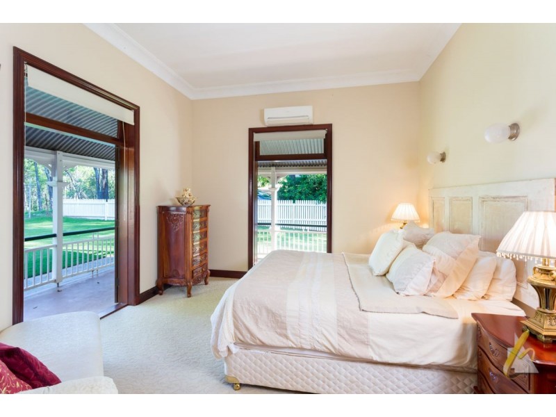 1188 Mount Crosby Rd, Mount Crosby QLD 4306