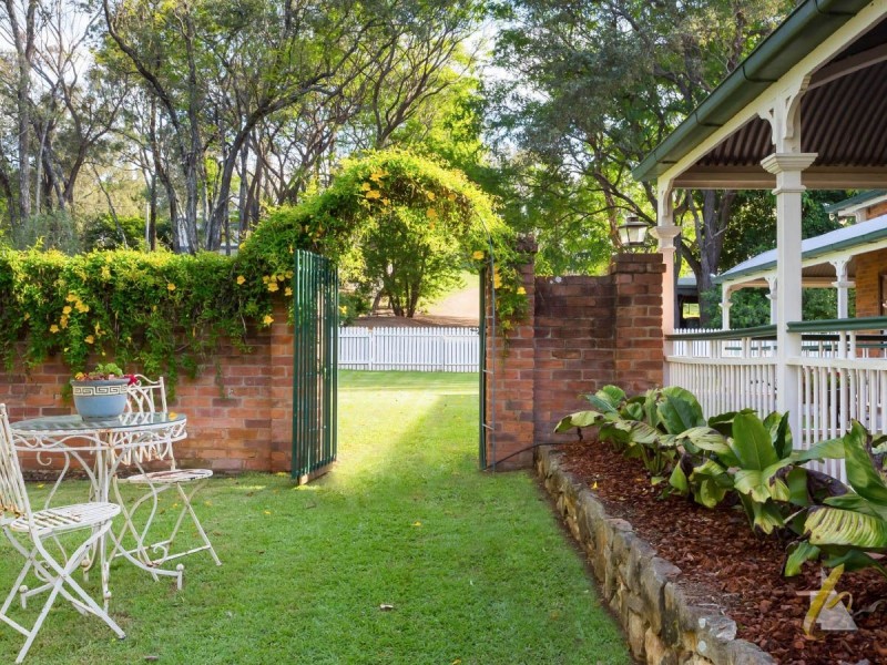 1188 Mount Crosby Rd, Mount Crosby QLD 4306