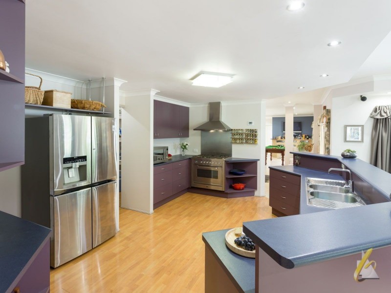 451 Lake Manchester Road, Kholo QLD 4306