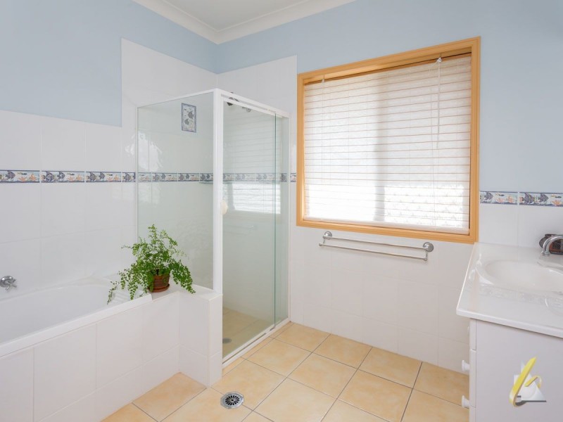 451 Lake Manchester Road, Kholo QLD 4306