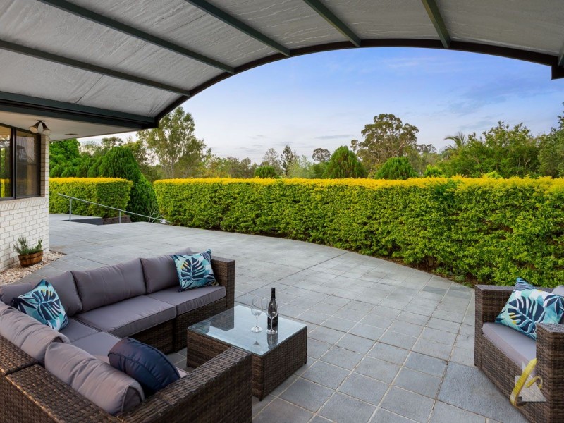 8 Casuarina Close, Bellbowrie QLD 4070