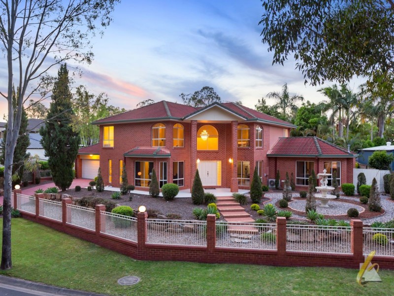 3 Stonyfell Pl, Forest Lake QLD 4078