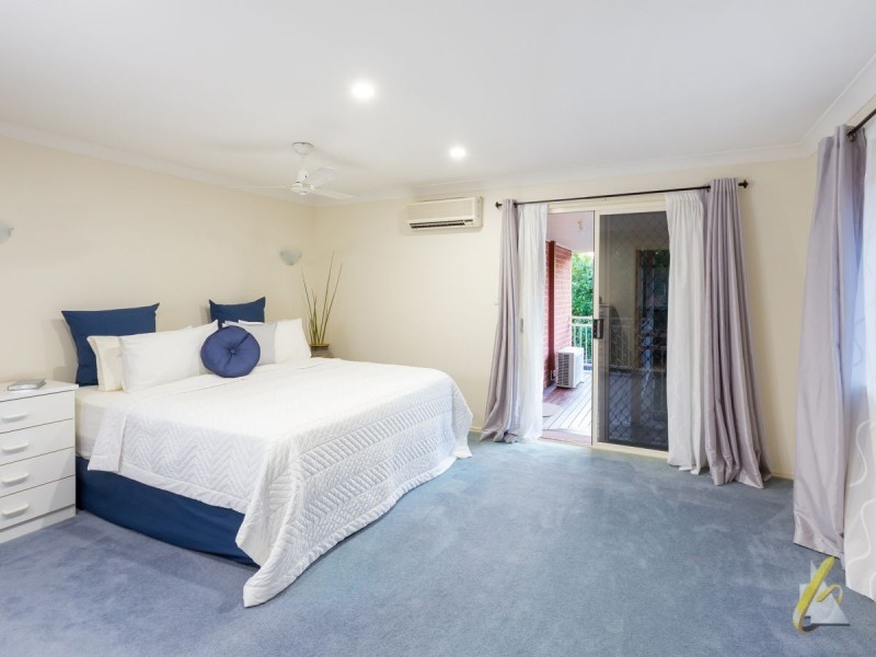 3 Stonyfell Pl, Forest Lake QLD 4078