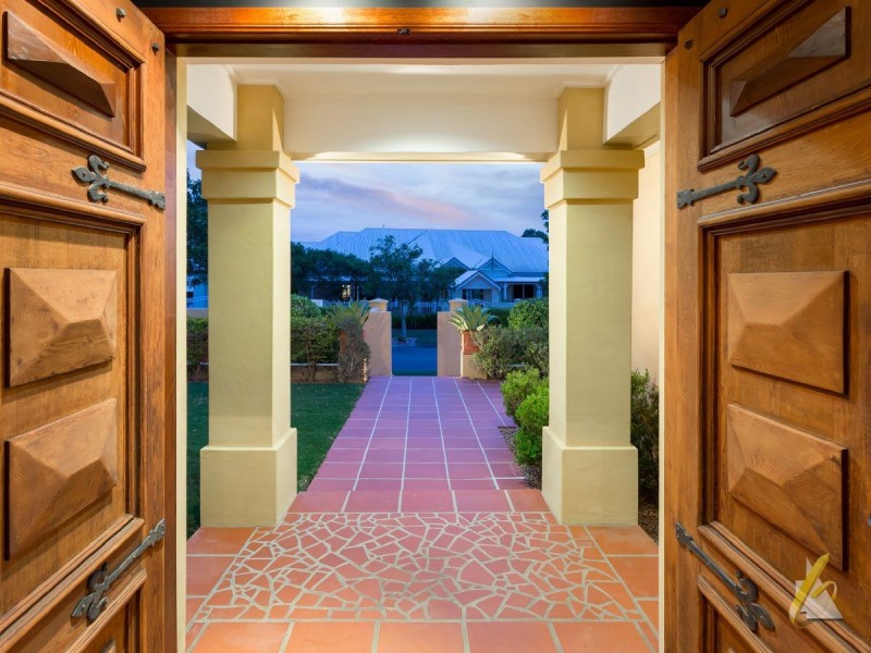 41 Nolan Rise, Brookfield QLD 4069