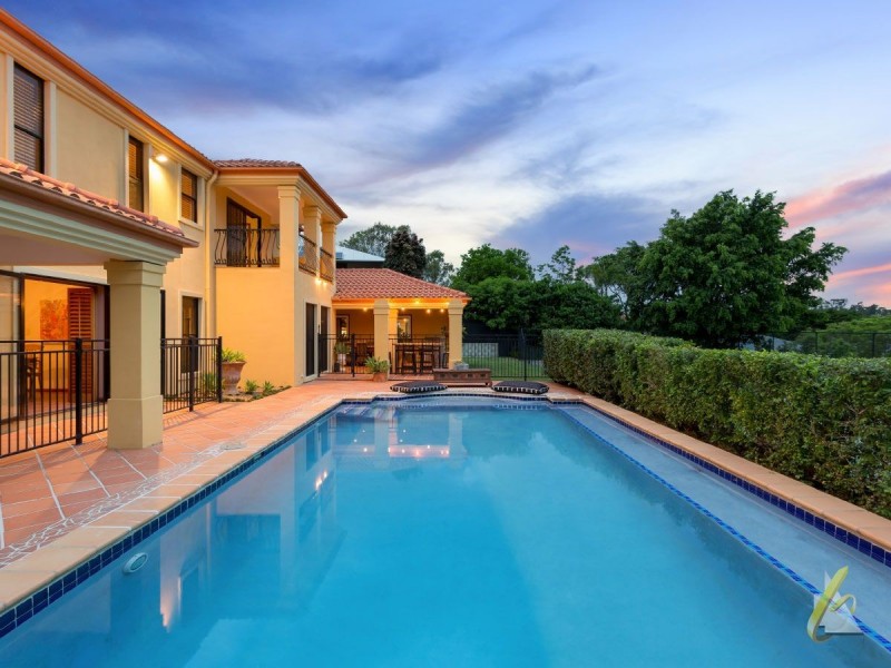 41 Nolan Rise, Brookfield QLD 4069