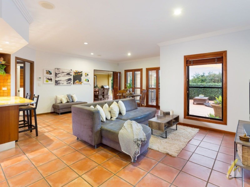 41 Nolan Rise, Brookfield QLD 4069