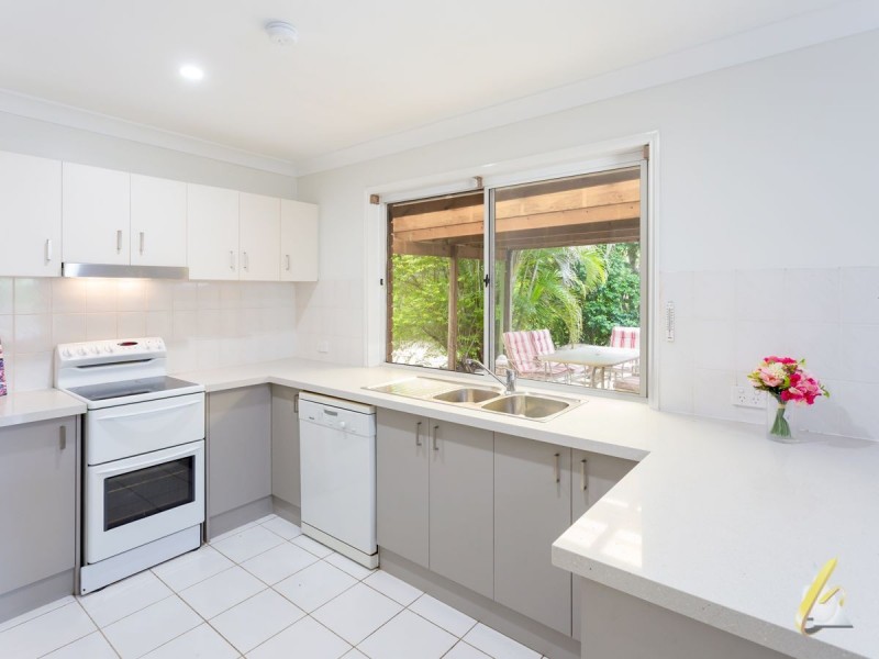 148 Pioneer Crescent, Bellbowrie QLD 4070