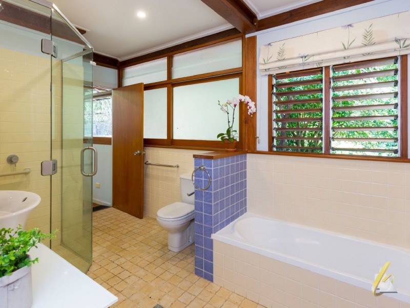 51 Upper Brookfield Road, Brookfield QLD 4069