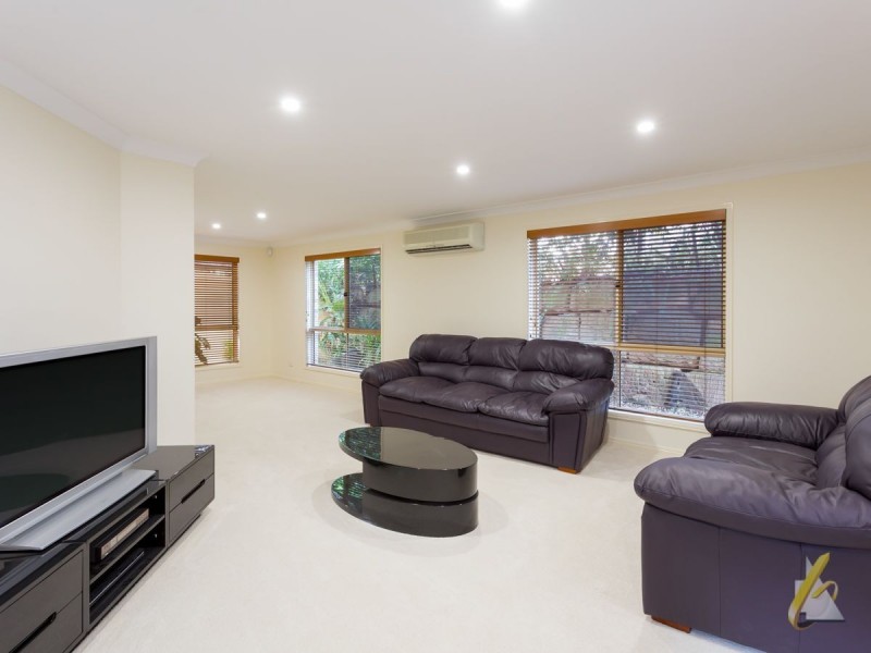 51 Vakuta Street, Fig Tree Pocket QLD 4069