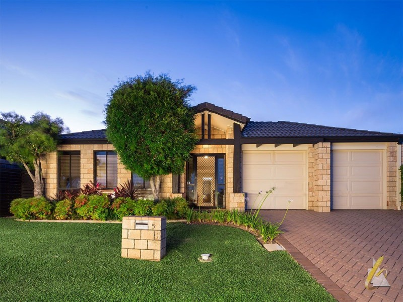 5 Gilberton Cres, Forest Lake QLD 4078