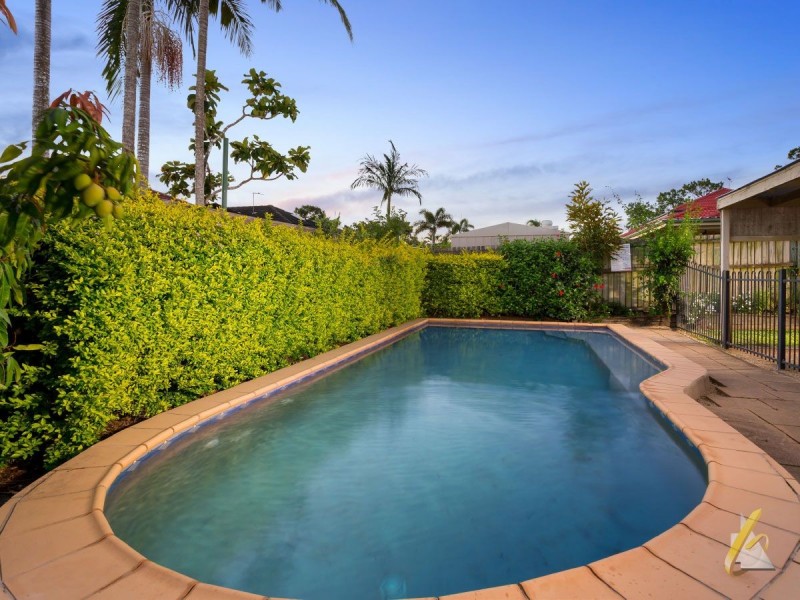 59 Lakeside Cres, Forest Lake QLD 4078