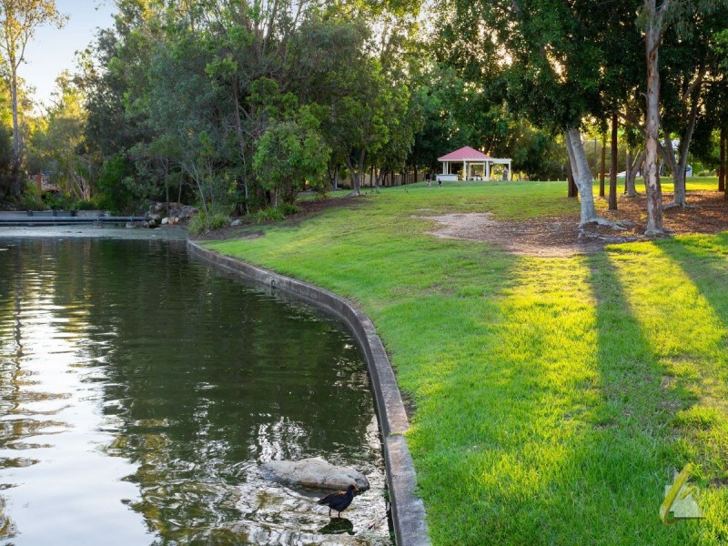 59 Lakeside Cres, Forest Lake QLD 4078