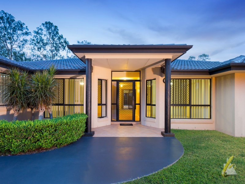 23 Westaway Crescent, Bellbowrie QLD 4070