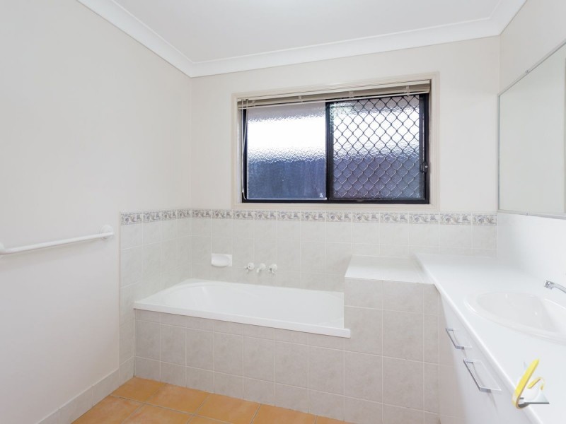 23 Westaway Crescent, Bellbowrie QLD 4070