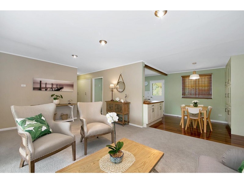 2 Durness St, Kenmore QLD 4069