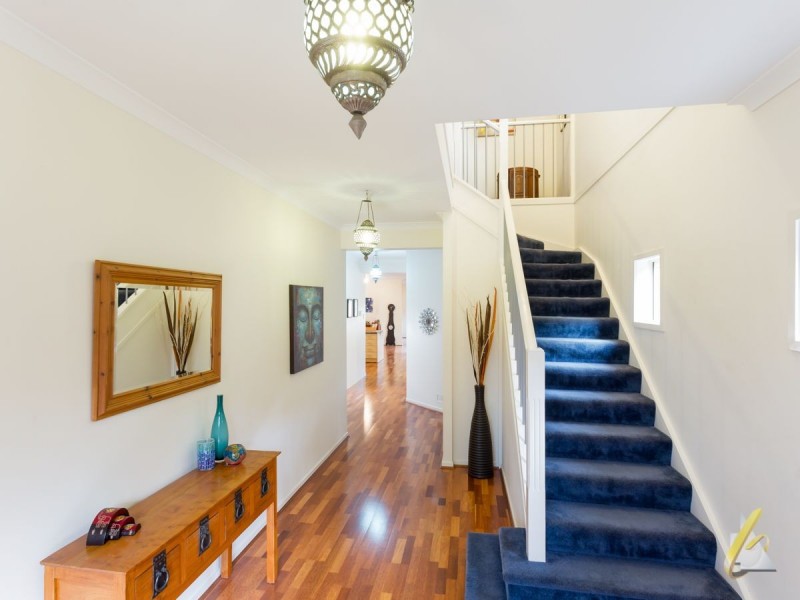 12 Cayman Pl, Forest Lake QLD 4078