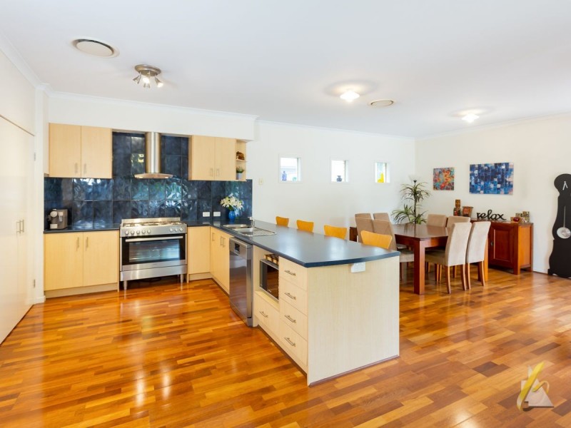 12 Cayman Pl, Forest Lake QLD 4078