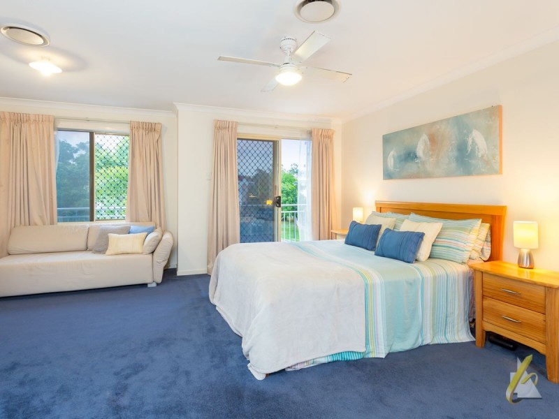 12 Cayman Pl, Forest Lake QLD 4078