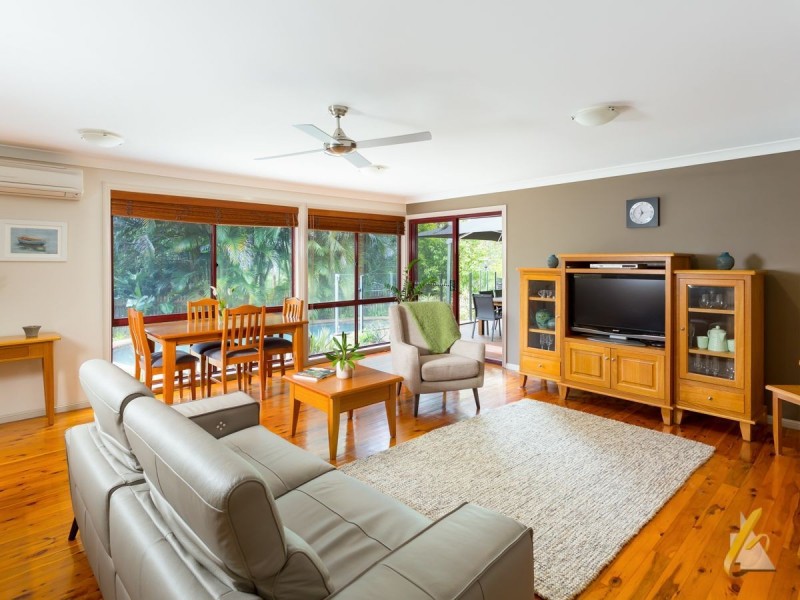 19 Yarula Close, Karana Downs QLD 4306