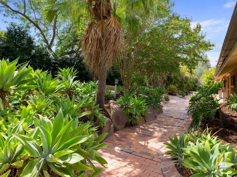 107 Grandview Road, Pullenvale QLD 4069