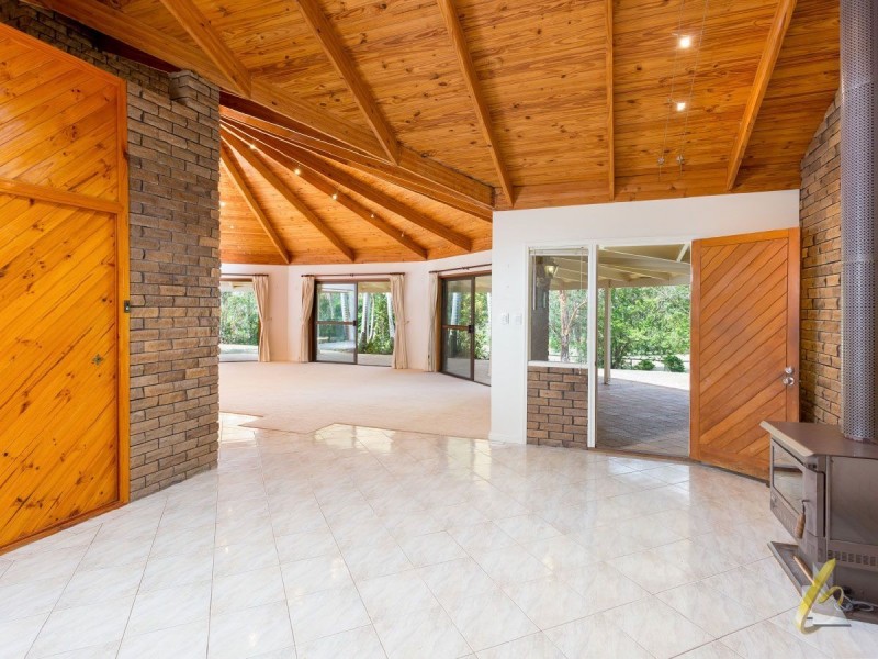 107 Grandview Road, Pullenvale QLD 4069