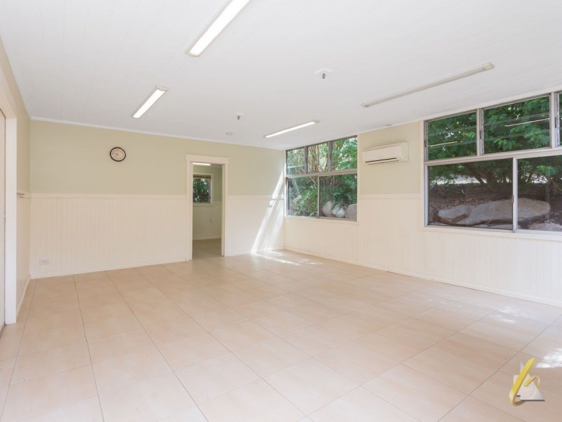 107 Grandview Road, Pullenvale QLD 4069