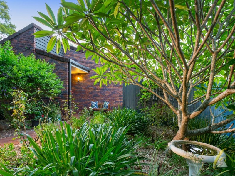 15 Shadowood Street, Kenmore Hills QLD 4069