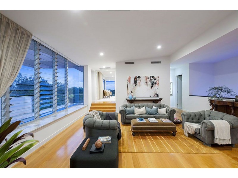 55 Hebe Street, Bardon QLD 4065